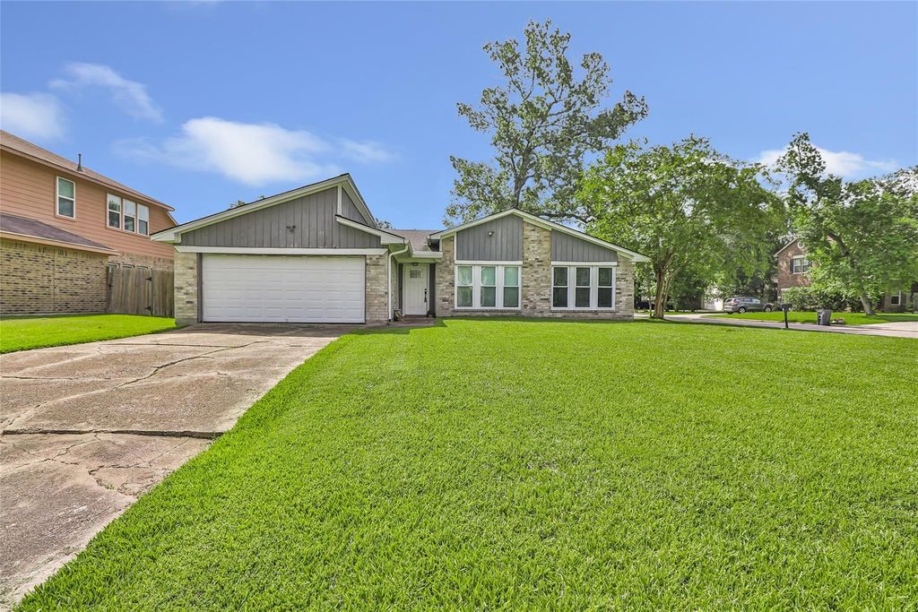 17502 Morning Star Avenue, Crosby, TX 77532