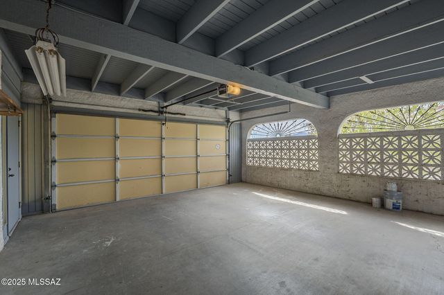 653 N Avenida Tortuga, Green Valley, AZ 85614