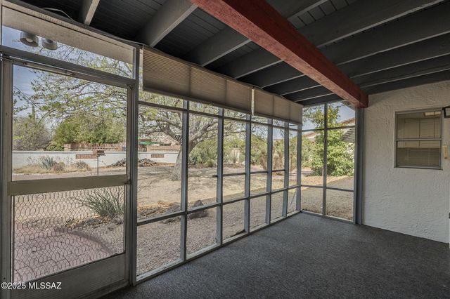 653 N Avenida Tortuga, Green Valley, AZ 85614