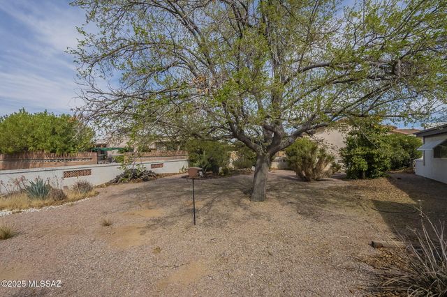 653 N Avenida Tortuga, Green Valley, AZ 85614