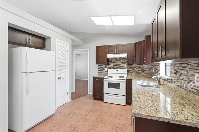 5364 DELTONA BOULEVARD, Spring Hill, FL 34606