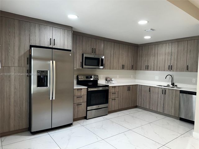 25767 SW 144th Ave, Homestead, FL 33032