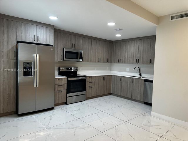 25767 SW 144th Ave, Homestead, FL 33032