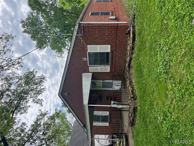 3253 Coles Avenue, St Louis, MO 63114