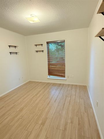 2707 Mark Twain Drive, Farmers Branch, TX 75234