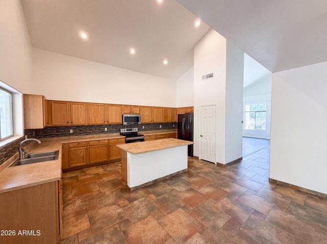 7428 S 15TH Drive, Phoenix, AZ 85041