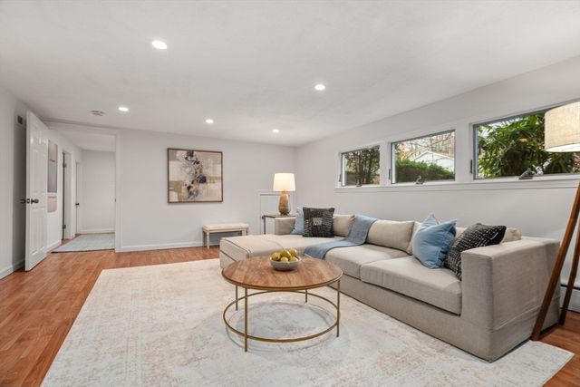 520 Clinton Road, Brookline, MA 02467