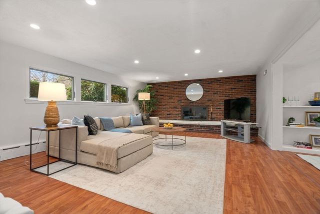 520 Clinton Road, Brookline, MA 02467