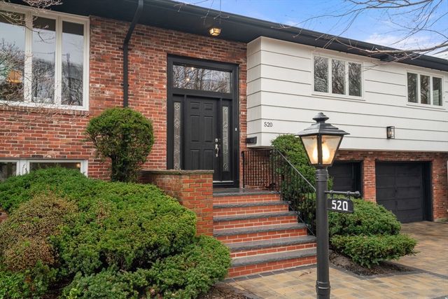 520 Clinton Road, Brookline, MA 02467