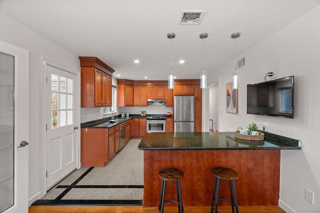 520 Clinton Road, Brookline, MA 02467