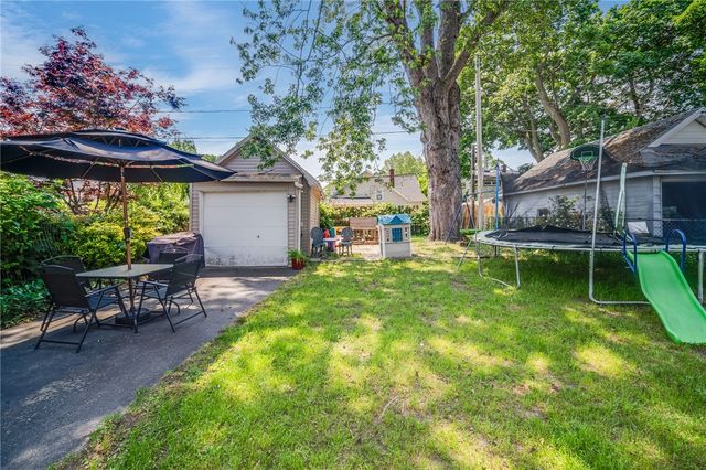 199 Haviland Park, Greece, NY 14616
