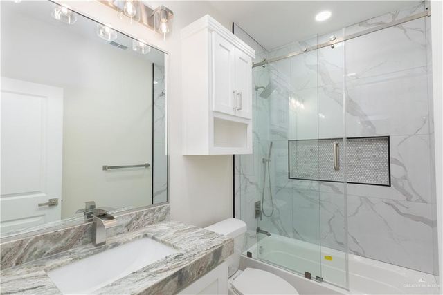 9226 N 25th Lane, Mcallen, TX 78504