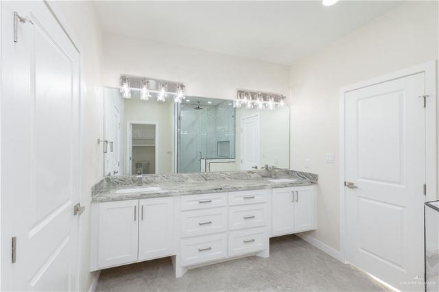 9226 N 25th Lane, Mcallen, TX 78504