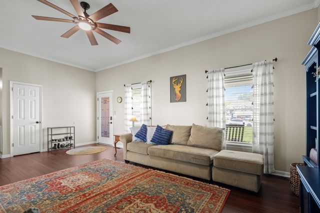 142 Summerset Pl, Estill Springs, TN 37330