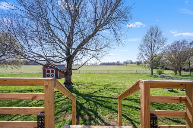 142 Summerset Pl, Estill Springs, TN 37330