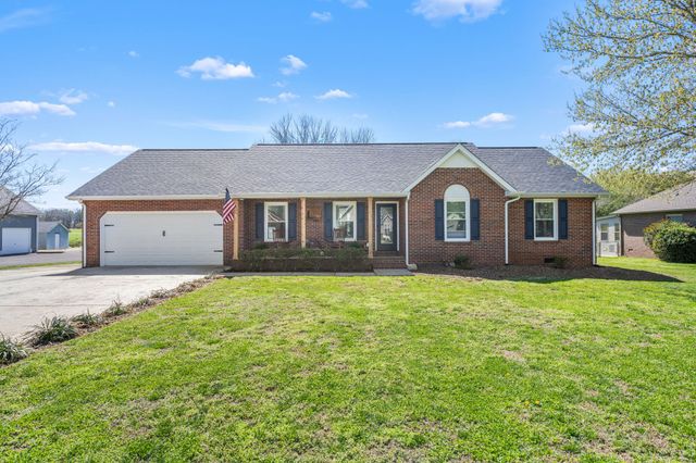 142 Summerset Pl, Estill Springs, TN 37330