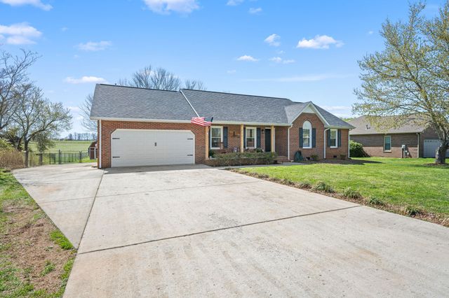 142 Summerset Pl, Estill Springs, TN 37330