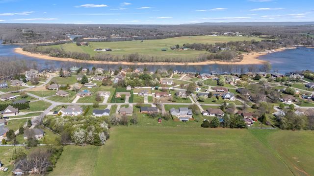 142 Summerset Pl, Estill Springs, TN 37330