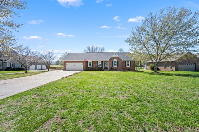 142 Summerset Pl, Estill Springs, TN 37330