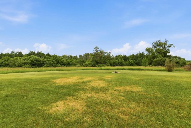 2911 Wildlife LANE, Richfield, WI 53076