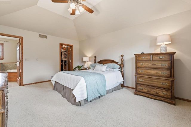 2911 Wildlife LANE, Richfield, WI 53076
