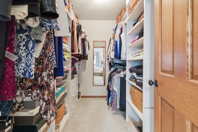 2911 Wildlife LANE, Richfield, WI 53076