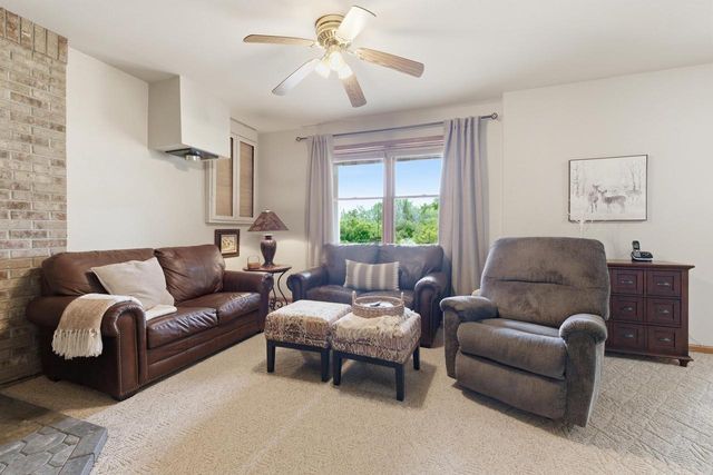 2911 Wildlife LANE, Richfield, WI 53076