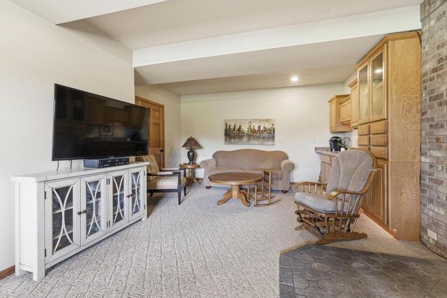 2911 Wildlife LANE, Richfield, WI 53076