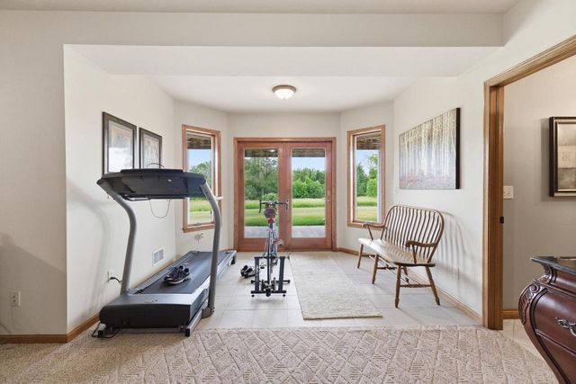 2911 Wildlife LANE, Richfield, WI 53076