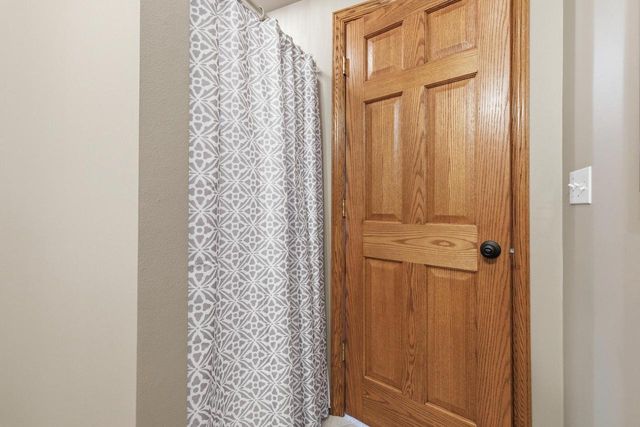 2911 Wildlife LANE, Richfield, WI 53076