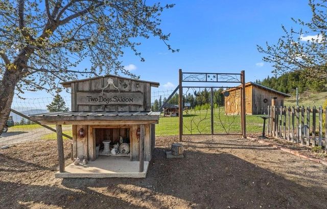 717 Conrad Hill Way, Colville, WA 99114