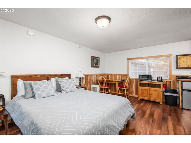 56642 MCKENZIE Hwy, Mc Kenzie Bridge, OR 97413