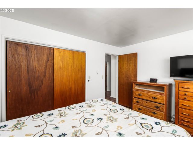 56642 MCKENZIE Hwy, Mc Kenzie Bridge, OR 97413