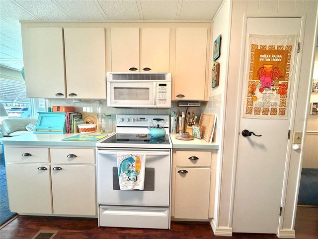 408 PALO VERDE DRIVE, Leesburg, FL 34748