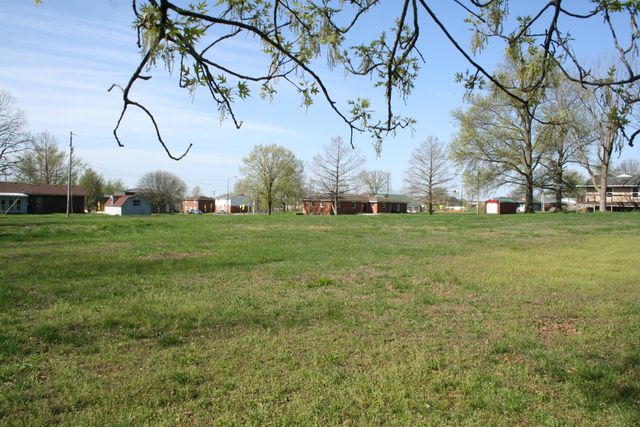 6003 E ST CHARLES RD, Columbia, MO 65202