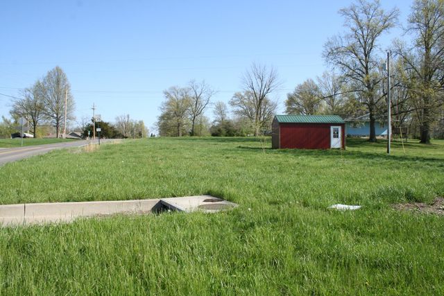 6003 E ST CHARLES RD, Columbia, MO 65202