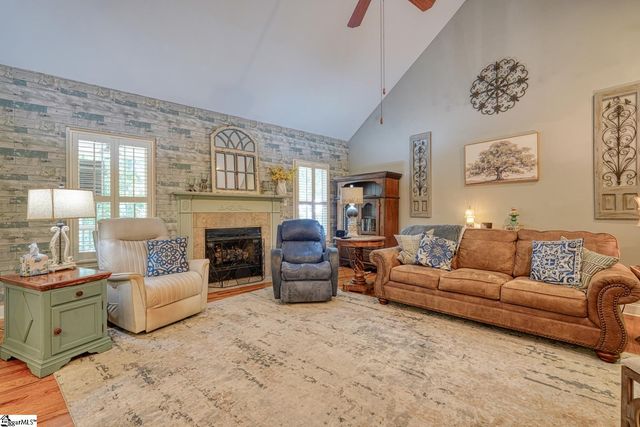 309 Swamp Fox Road, Spartanburg, SC 29306