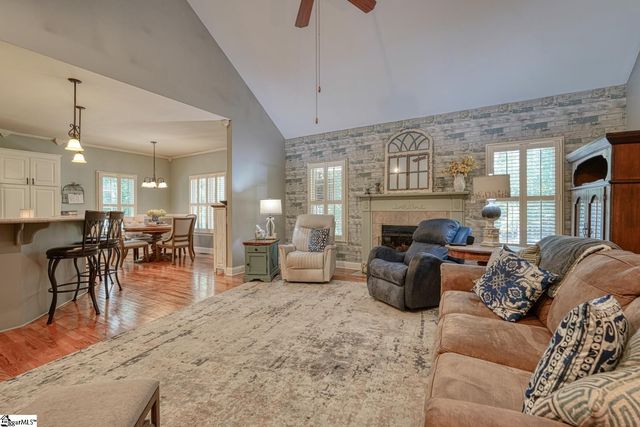 309 Swamp Fox Road, Spartanburg, SC 29306