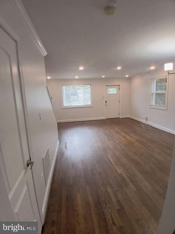 2217 HOUSTON ST, Suitland, MD 20746