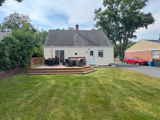 817 S Spring Road, Elmhurst, IL 60126