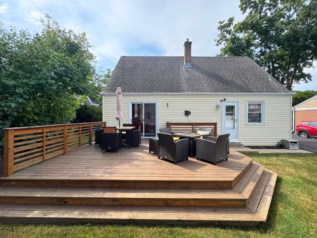 817 S Spring Road, Elmhurst, IL 60126