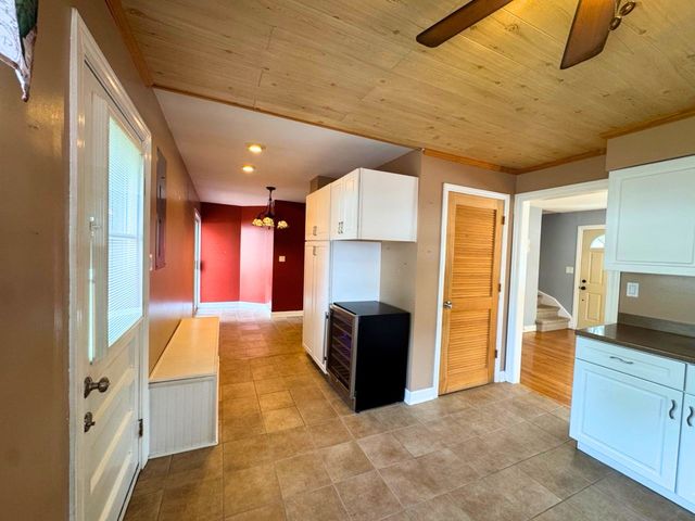 817 S Spring Road, Elmhurst, IL 60126