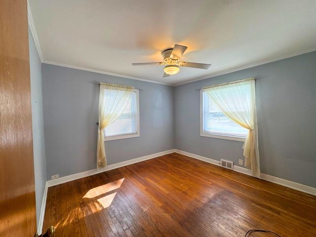 817 S Spring Road, Elmhurst, IL 60126