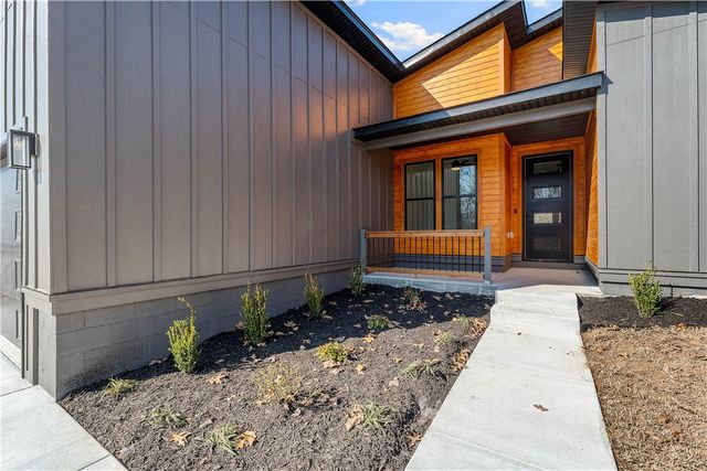 6 Alloway Lane, Bella Vista, AR 72715