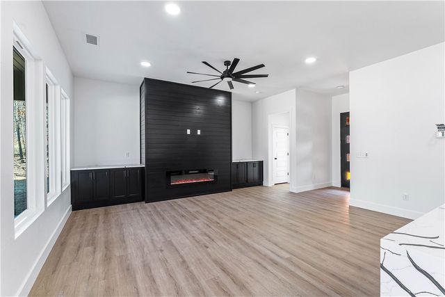 6 Alloway Lane, Bella Vista, AR 72715