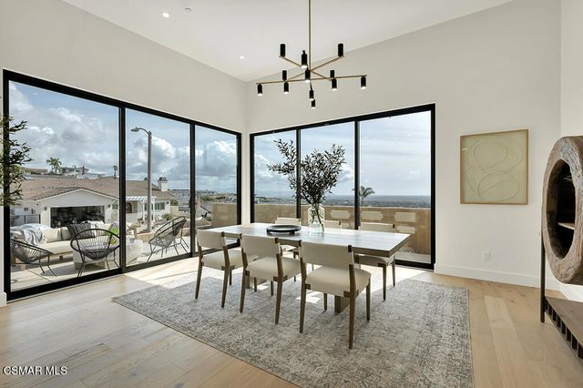 679 Adirondack Avenue, Ventura, CA 93003