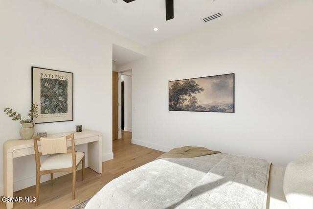 679 Adirondack Avenue, Ventura, CA 93003