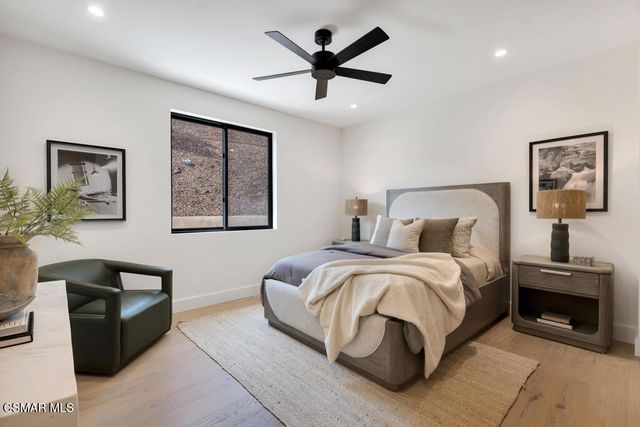 679 Adirondack Avenue, Ventura, CA 93003