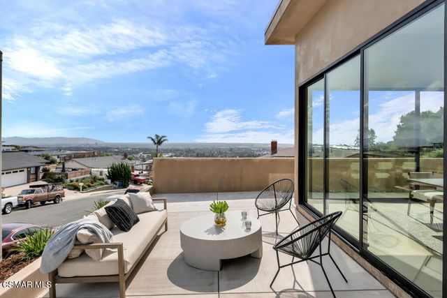 679 Adirondack Avenue, Ventura, CA 93003