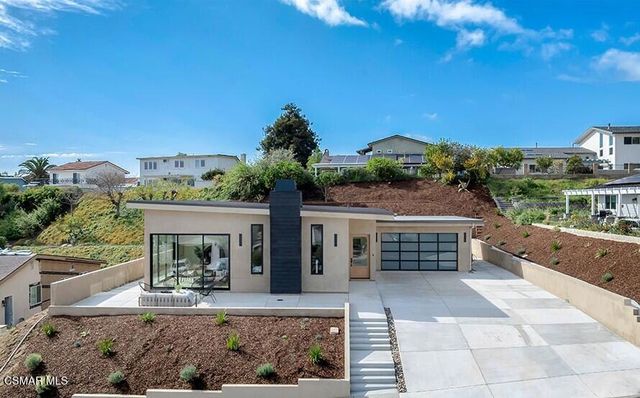 679 Adirondack Avenue, Ventura, CA 93003